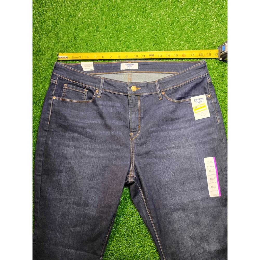 Levi Strauss & Co. Mid-Rise Bootcut Jeans 18S - Picture 4 of 9